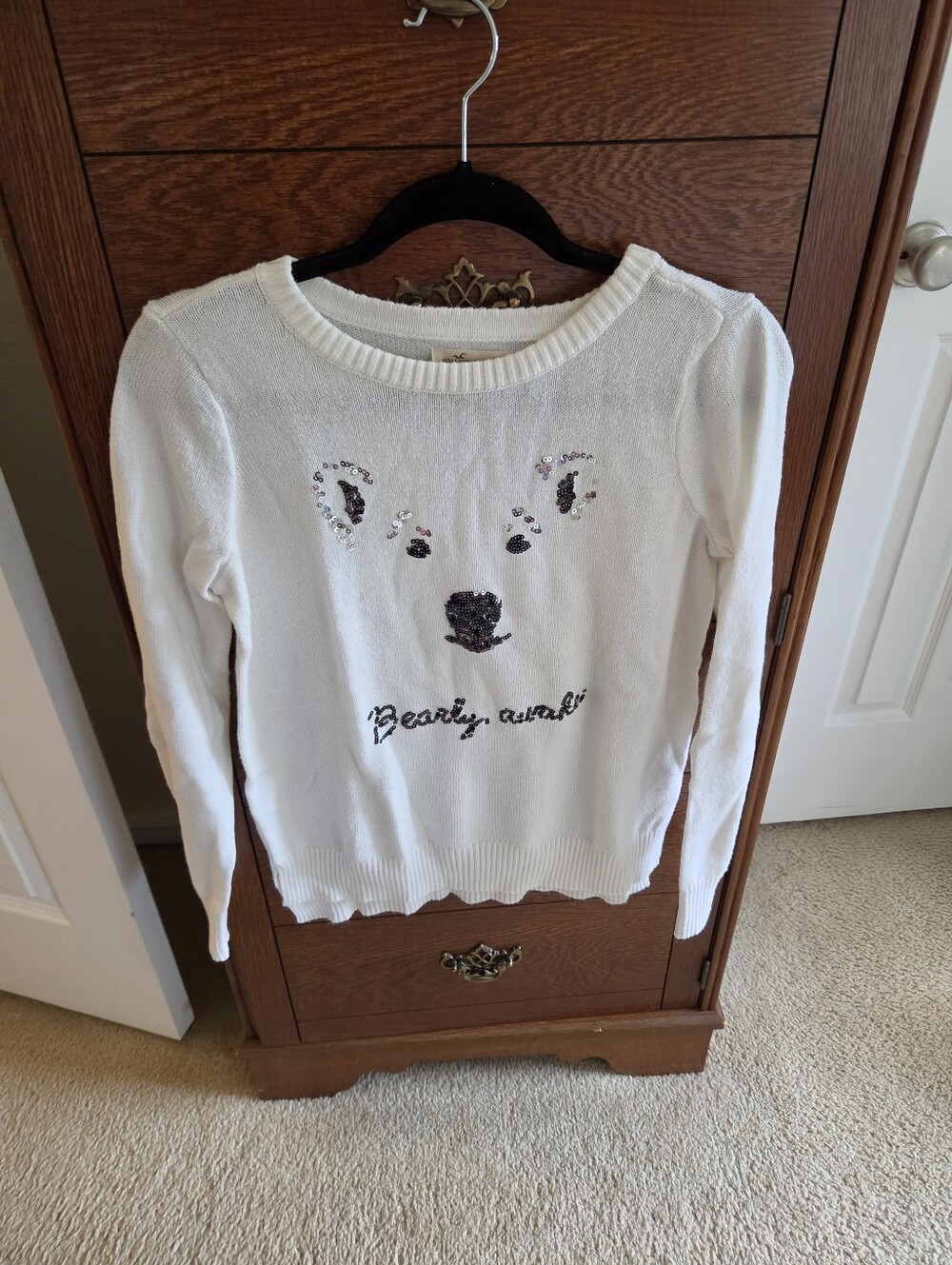 Hollister White Sequin Bear Motif Crewneck Sweater